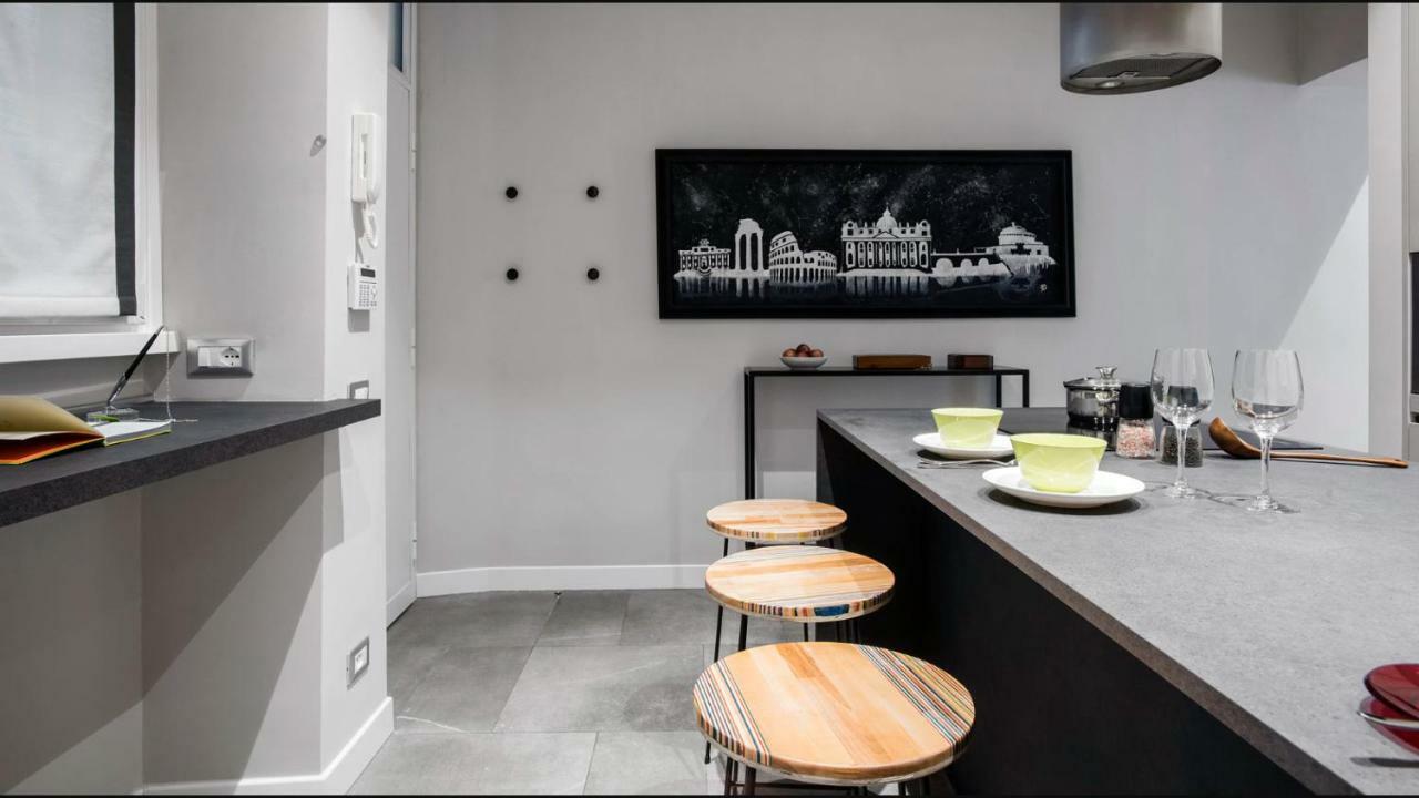 Moma Roma Apartment Bagian luar foto